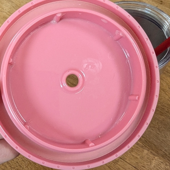 ✨Starbucks Pink Hearts Tumbler – Love Potion for Your Coffee✨ - Picture 8 of 9